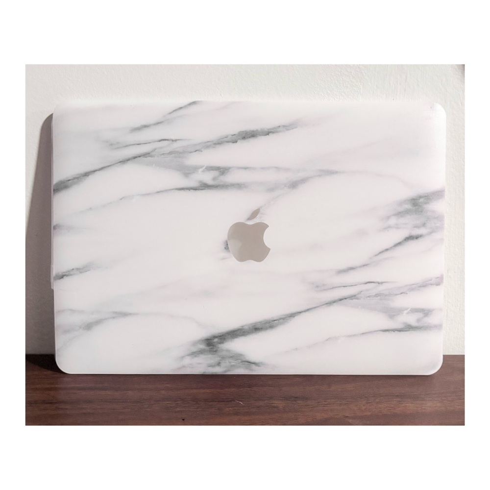 Apple Macbook Marble Skin/Case // 13”